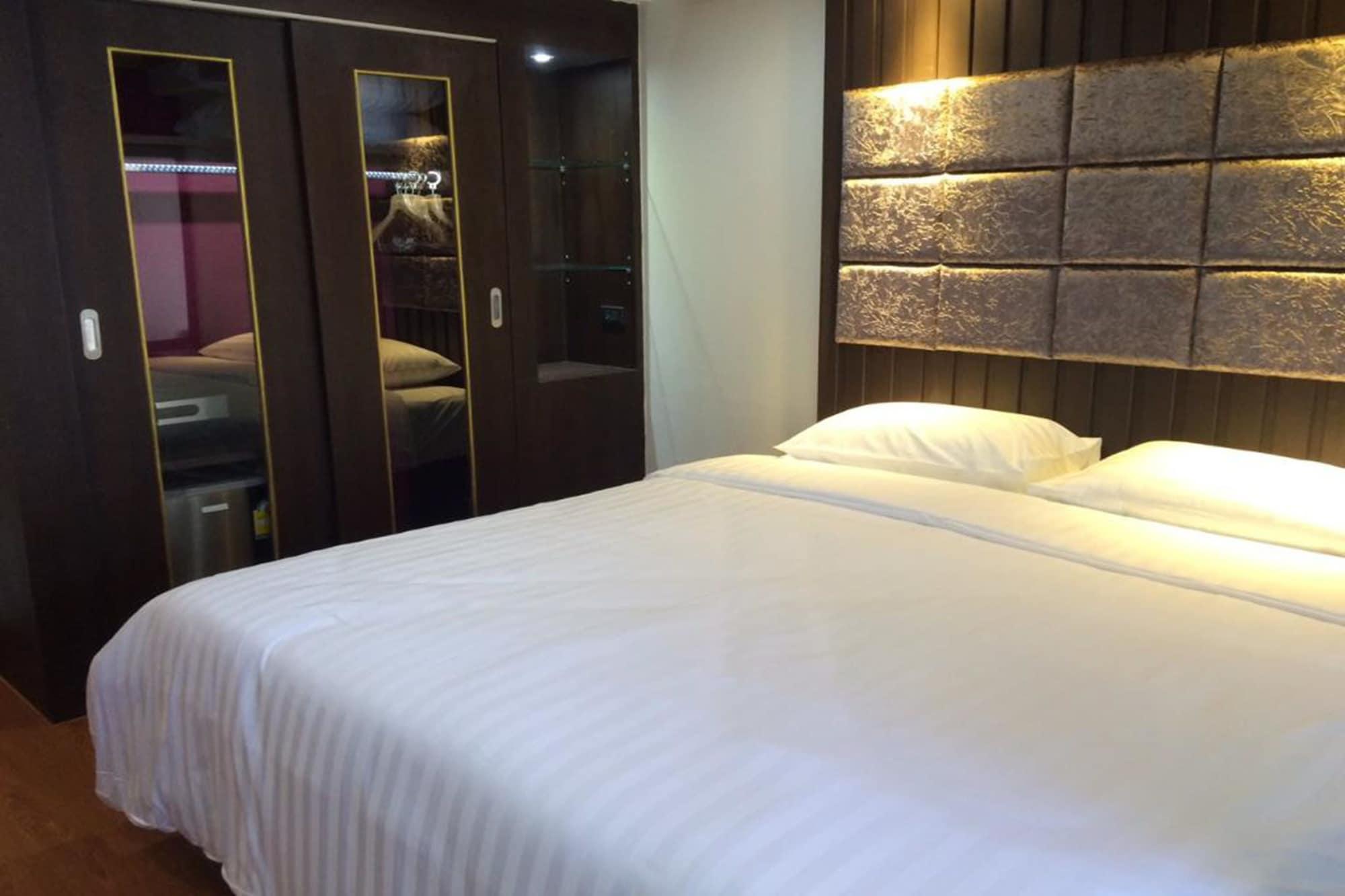 Grand Pink Hotel Hatyai Hat Yai Exteriör bild