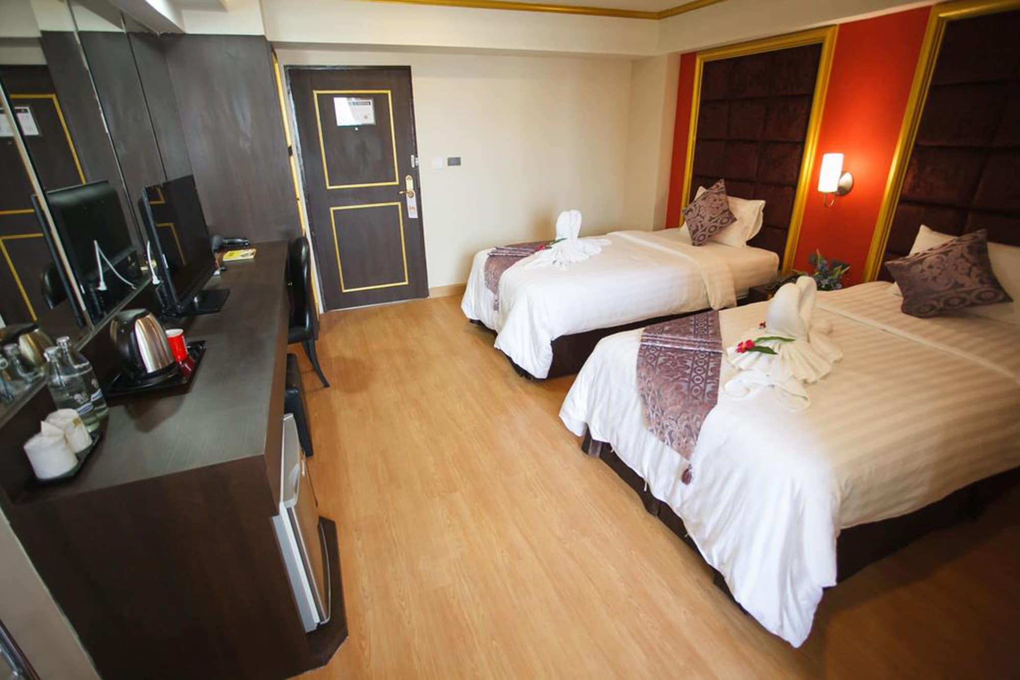 Grand Pink Hotel Hatyai Hat Yai Exteriör bild