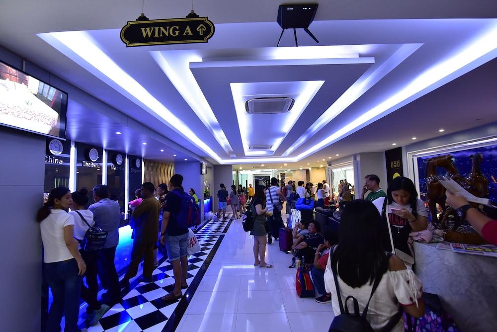 Grand Pink Hotel Hatyai Hat Yai Exteriör bild