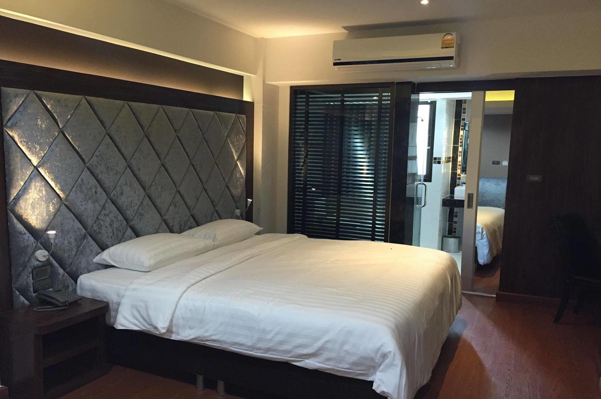 Grand Pink Hotel Hatyai Hat Yai Exteriör bild